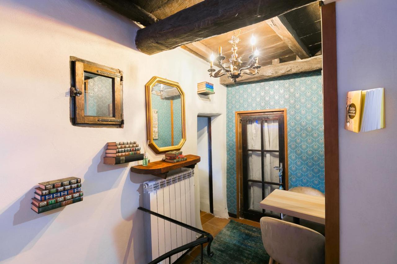 Opera Suites - Le Notti Bianche Calcata Bagian luar foto
