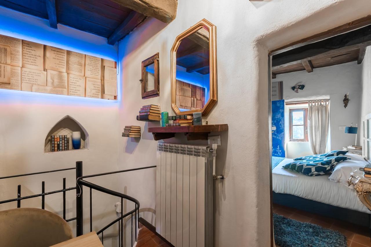 Opera Suites - Le Notti Bianche Calcata Bagian luar foto